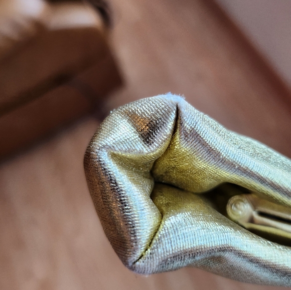 Elegant Gold Women's Clutch - Picture 16 of 17